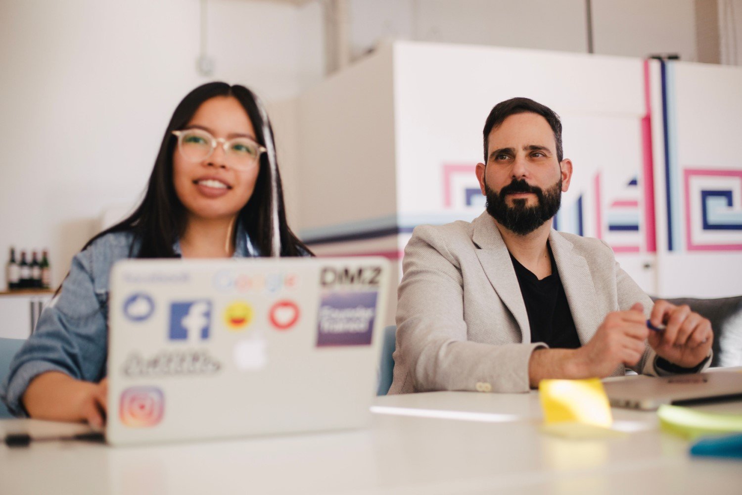 PR Outreach How to Do it Right (+ 5 Templates, 4Tools & Tips)